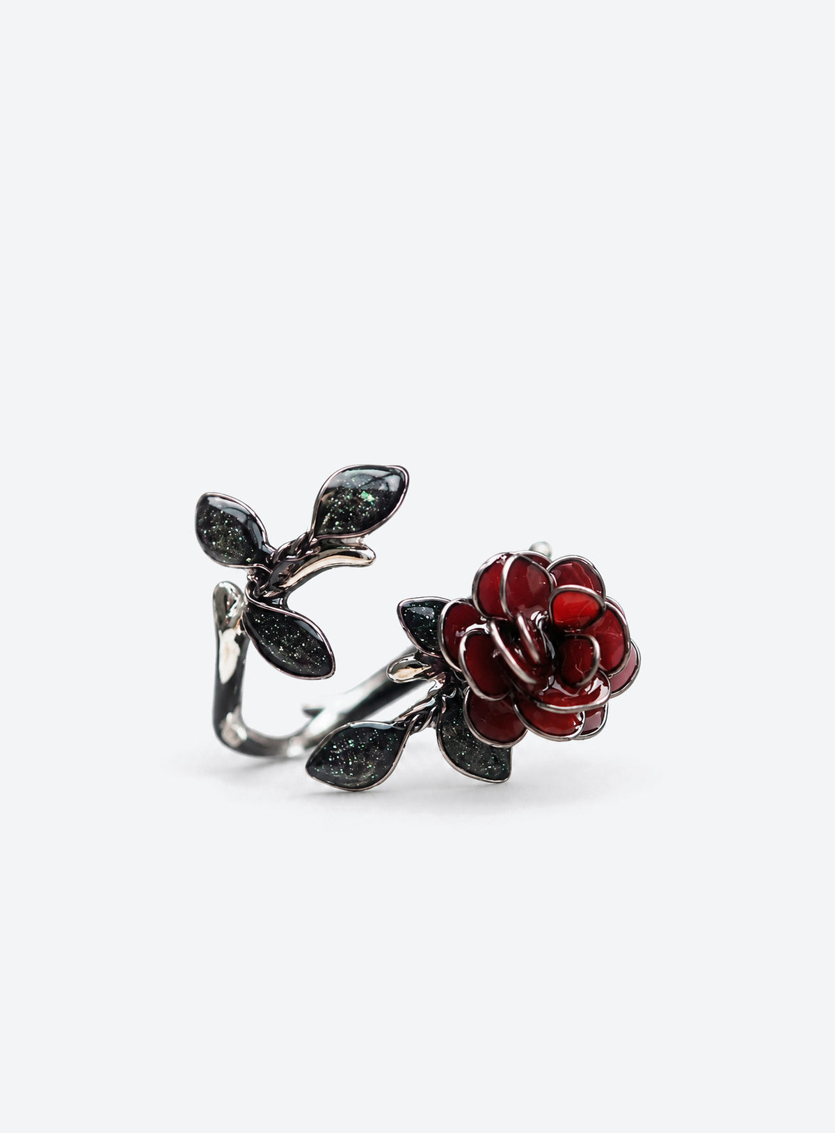 Resin rose ring with wire-wrapped details