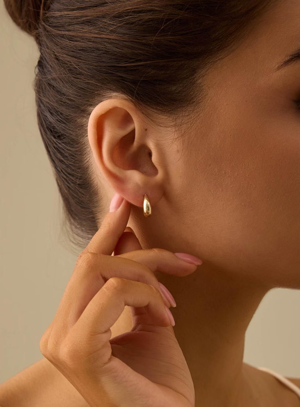 Curve Teardrop Huggie Hoop Earrings