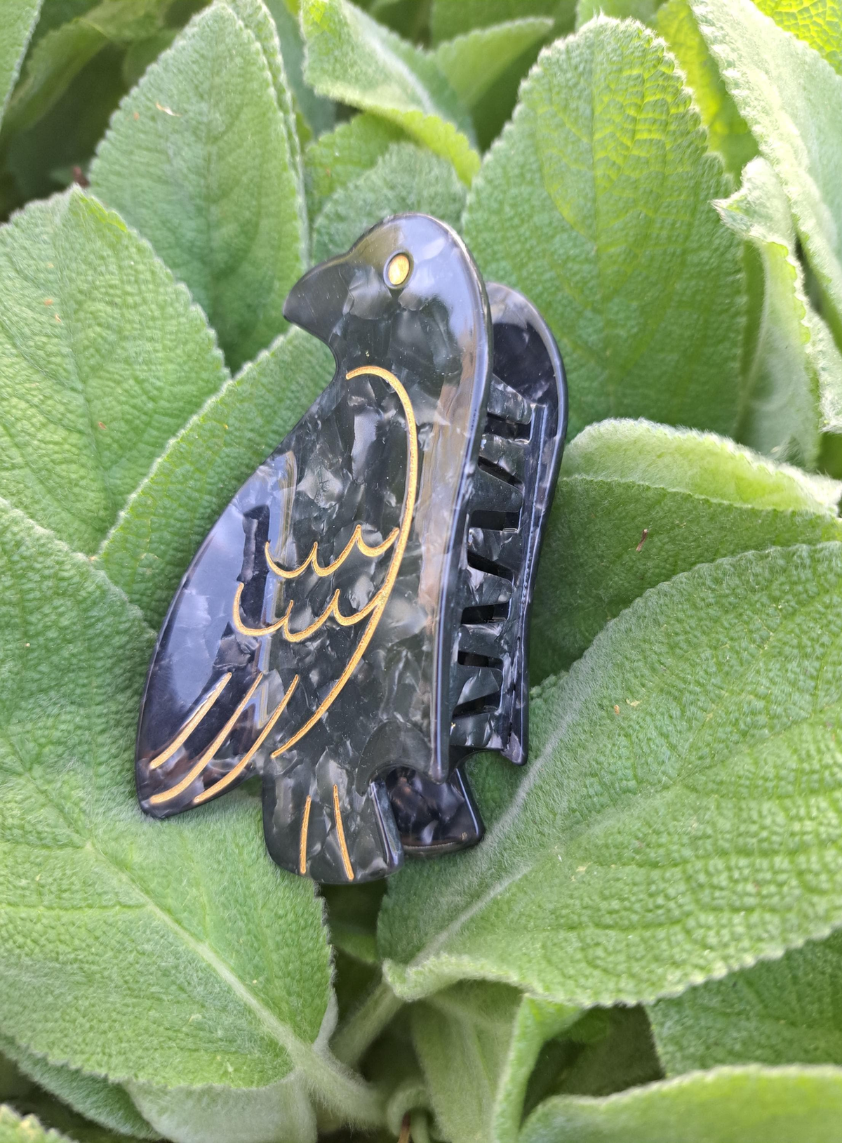 Black Gold Crow Claw Clip