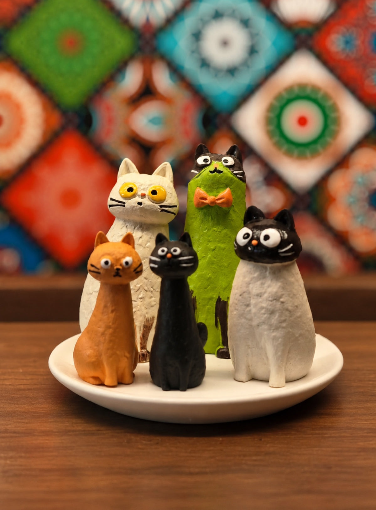 Crooked Cat Resin Figurines