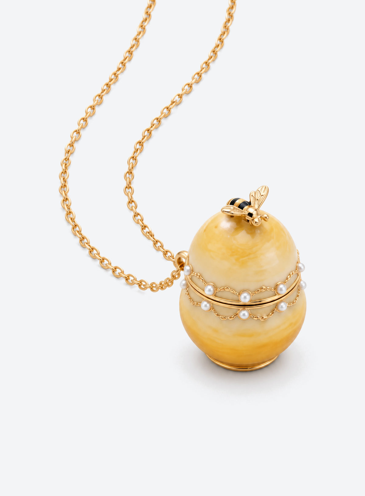 Pastel dessert-shaped locket necklace with simulated pearl accents (Bear)