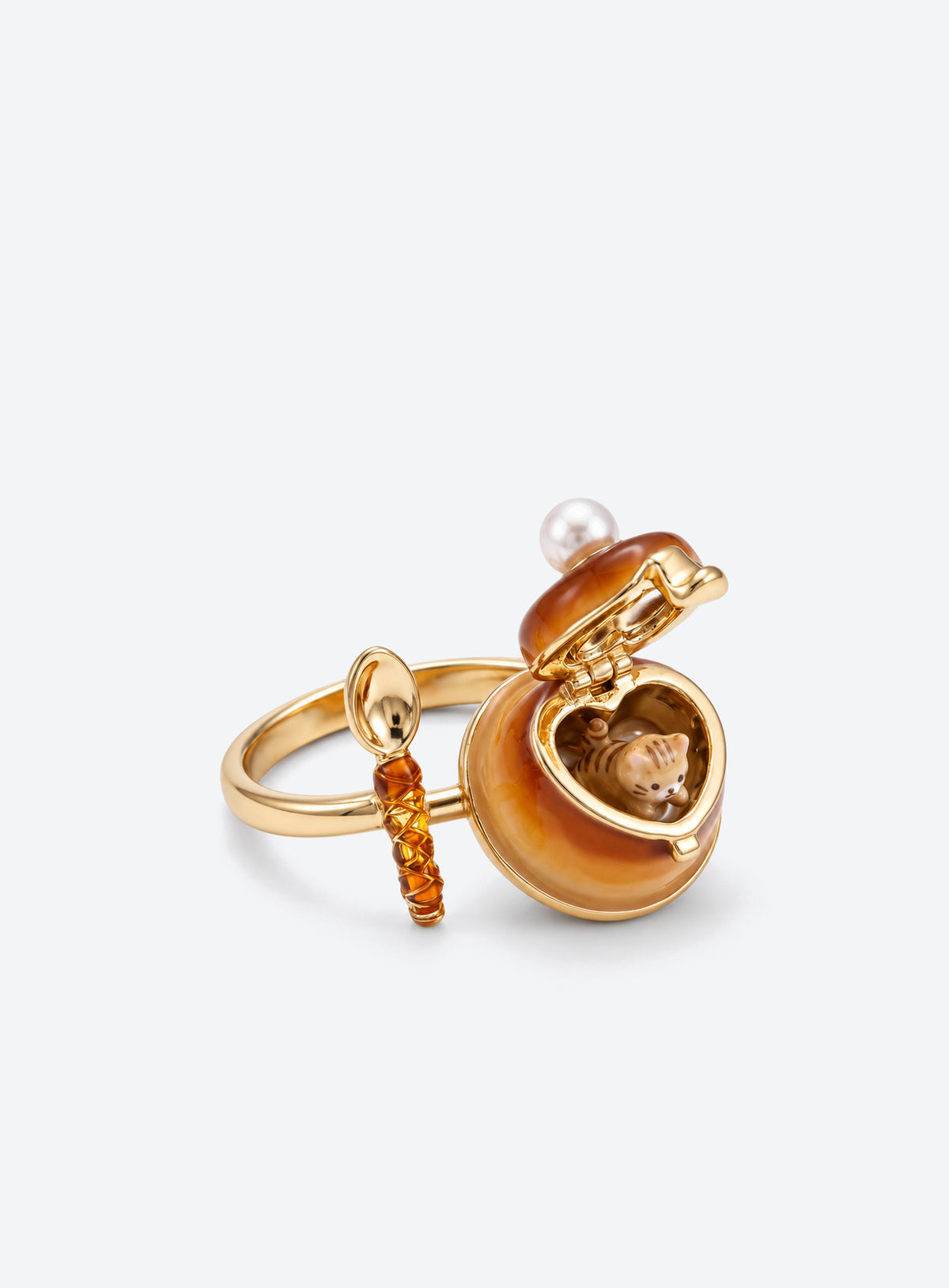 Dessert-shaped locket ring with a cutlery detail and an open band (Cat)
